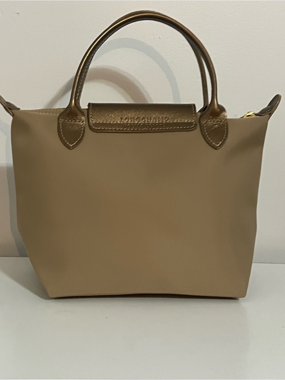 NWOT Authentic Longchamp Taupe Satchel Bag w/ Gold Hardware Metallic Leather - Picture 6 of 14